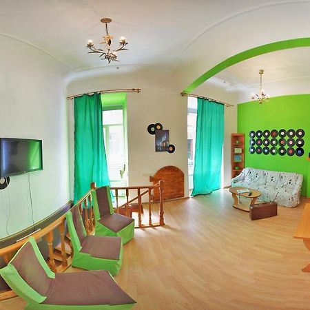 Chemodan Hostel Odessa Esterno foto
