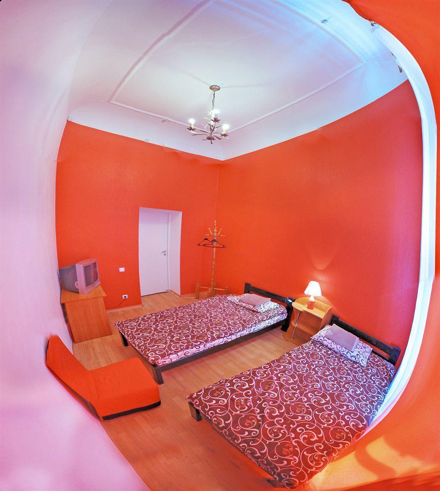 Chemodan Hostel Odessa Esterno foto