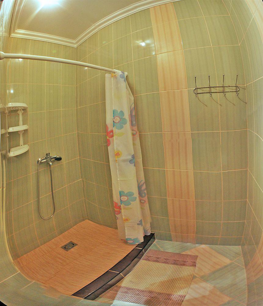 Chemodan Hostel Odessa Esterno foto