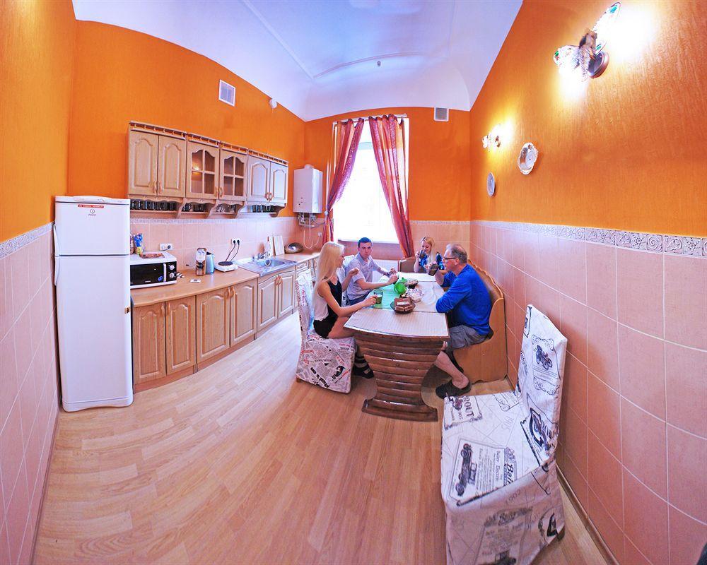 Chemodan Hostel Odessa Esterno foto