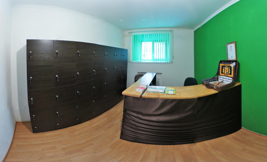 Chemodan Hostel Odessa Esterno foto