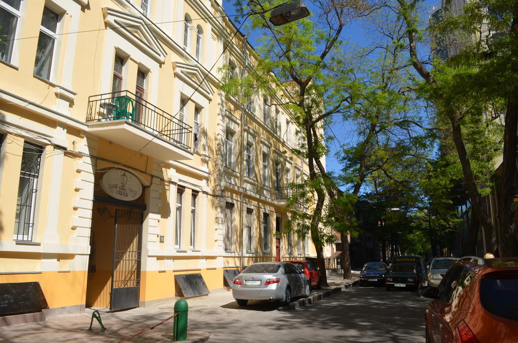 Chemodan Hostel Odessa Esterno foto