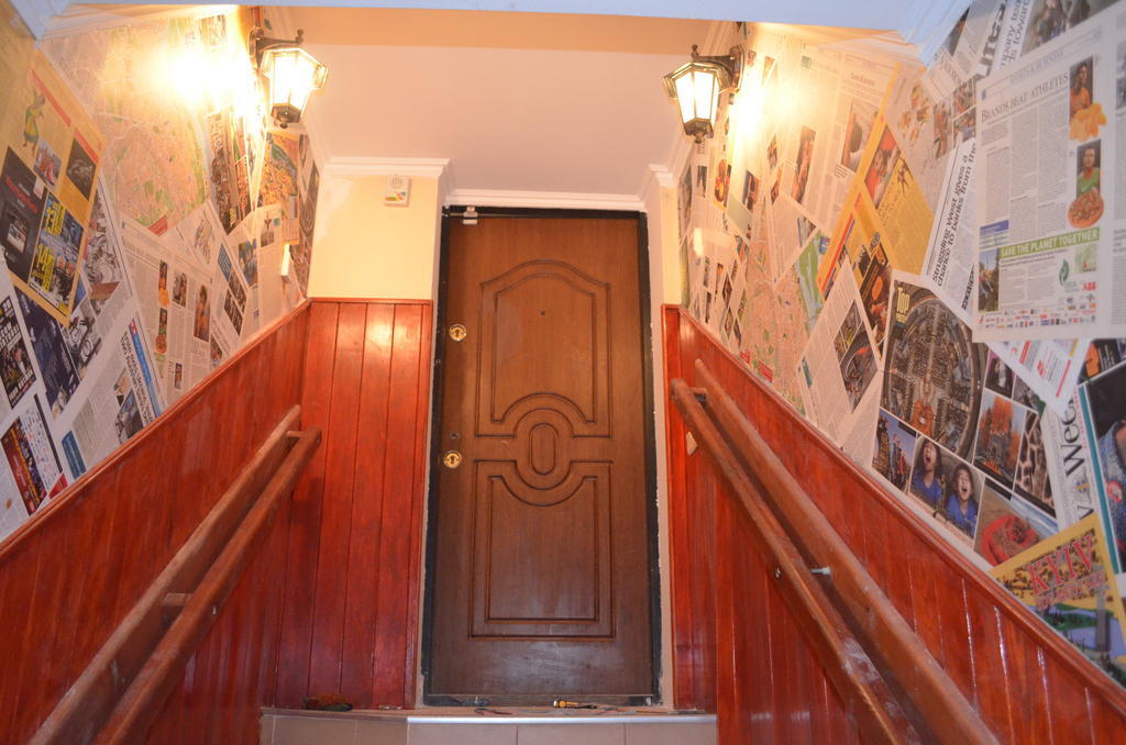 Chemodan Hostel Odessa Esterno foto