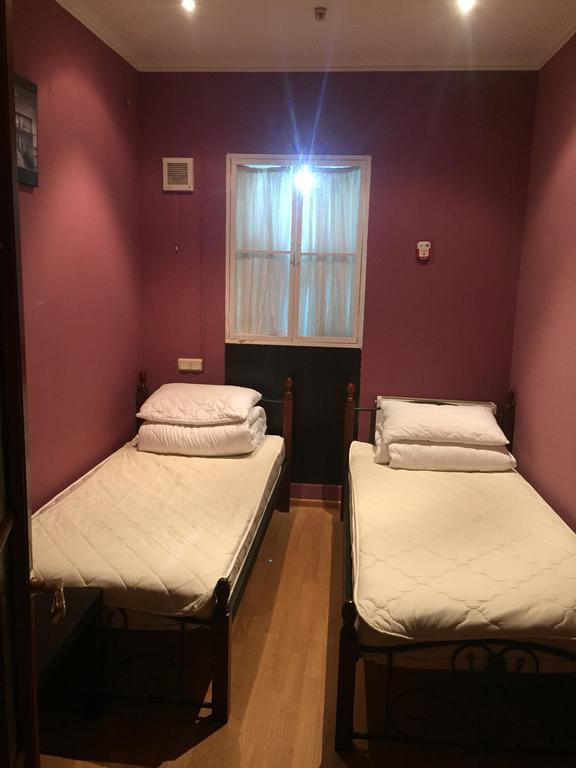 Chemodan Hostel Odessa Esterno foto
