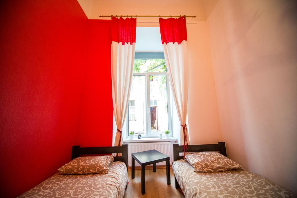 Chemodan Hostel Odessa Esterno foto